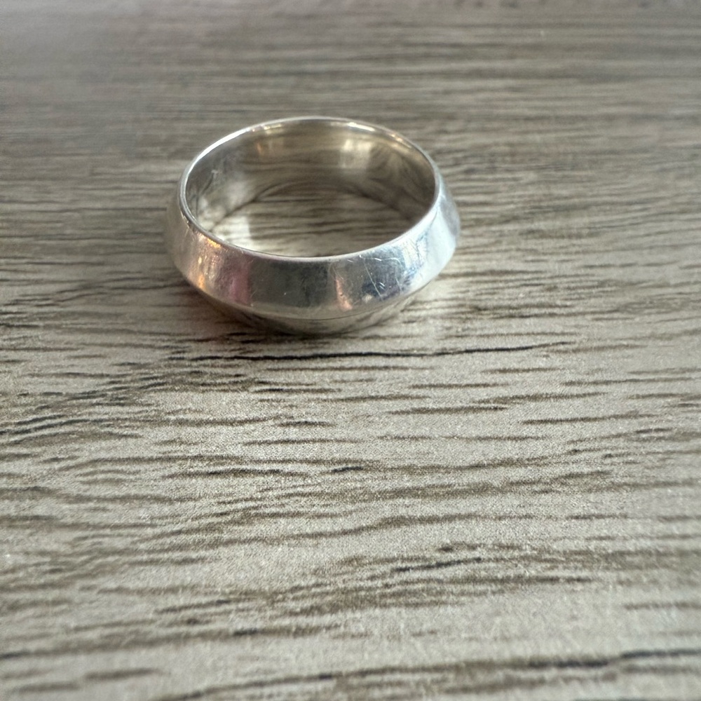Silver Ring With Diamond Accent - image 3